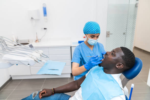 Best Emergency Dentist for Knocked-Out Tooth in Highwood, IL